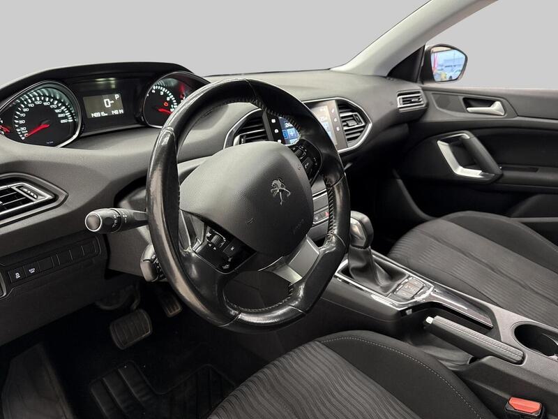 Peugeot 308 vaihtoauto