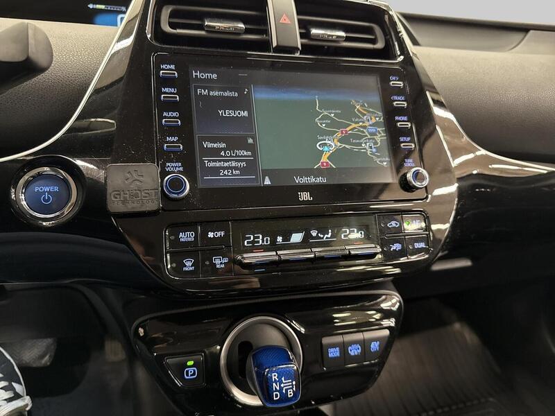 Toyota Prius Plug-in vaihtoauto