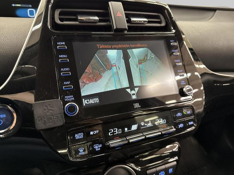 Toyota Prius Plug-in vaihtoauto