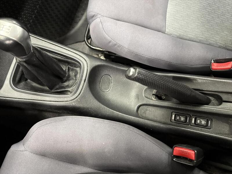 Nissan Almera vaihtoauto