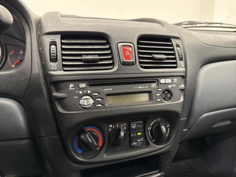 Nissan Almera vaihtoauto