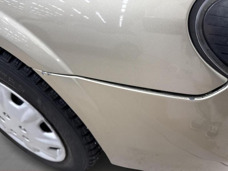 Nissan Almera vaihtoauto