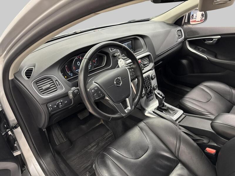 Volvo V40 vaihtoauto