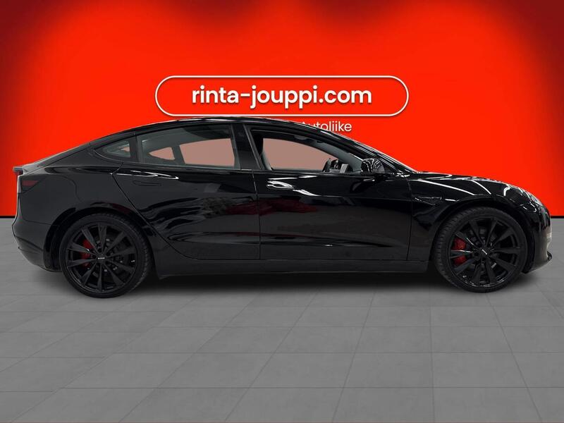 Tesla Model 3 vaihtoauto