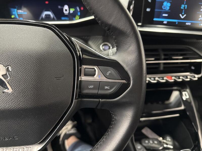 Peugeot e-208 vaihtoauto