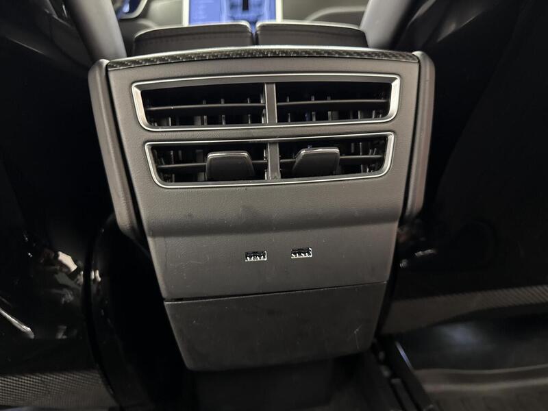 Tesla Model X vaihtoauto