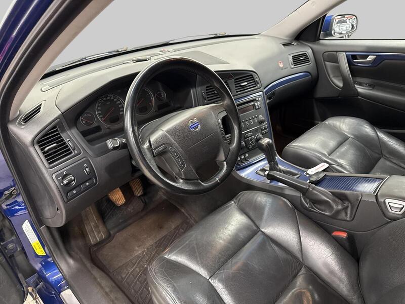 Volvo V70 vaihtoauto