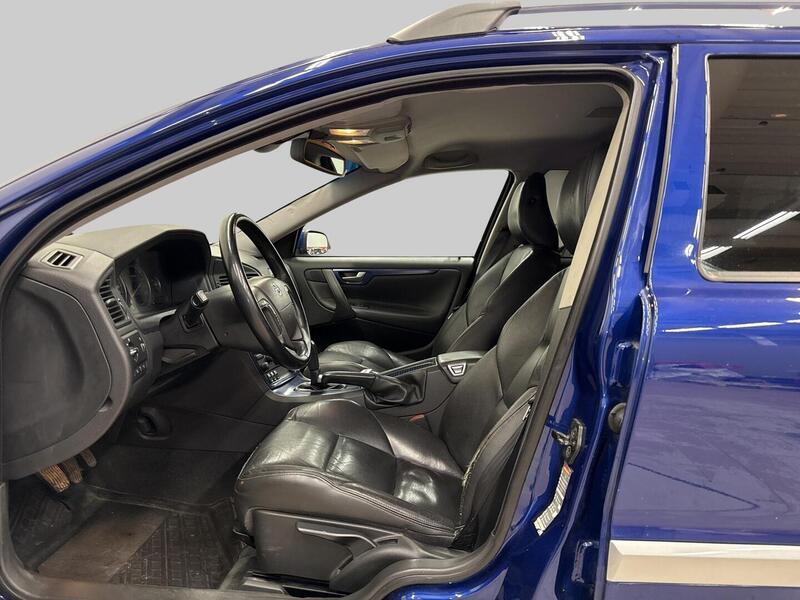 Volvo V70 vaihtoauto