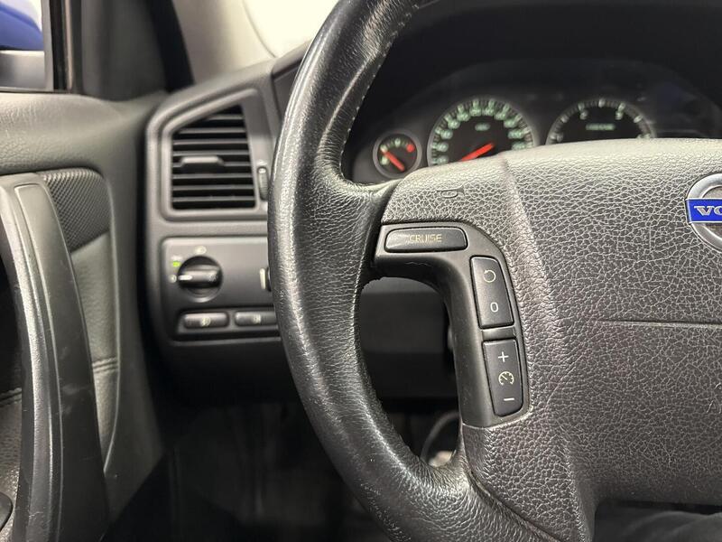 Volvo V70 vaihtoauto