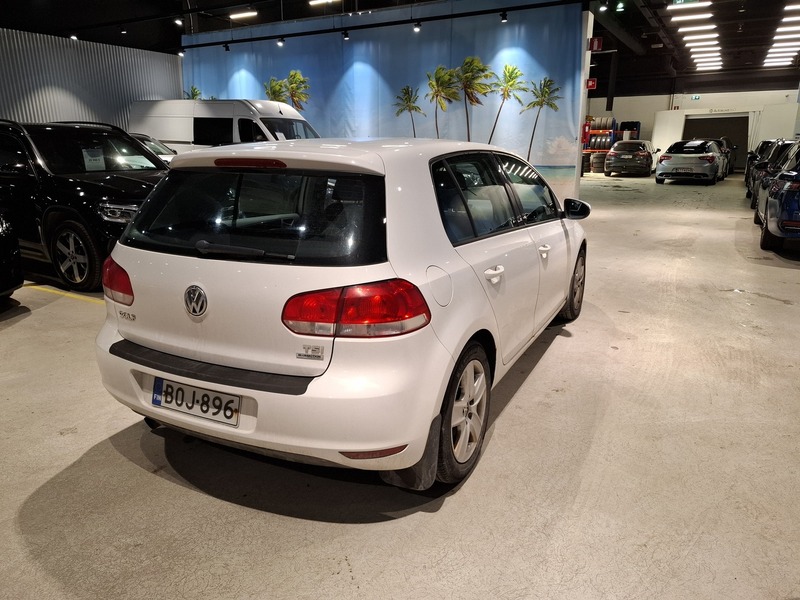 Volkswagen Golf vaihtoauto