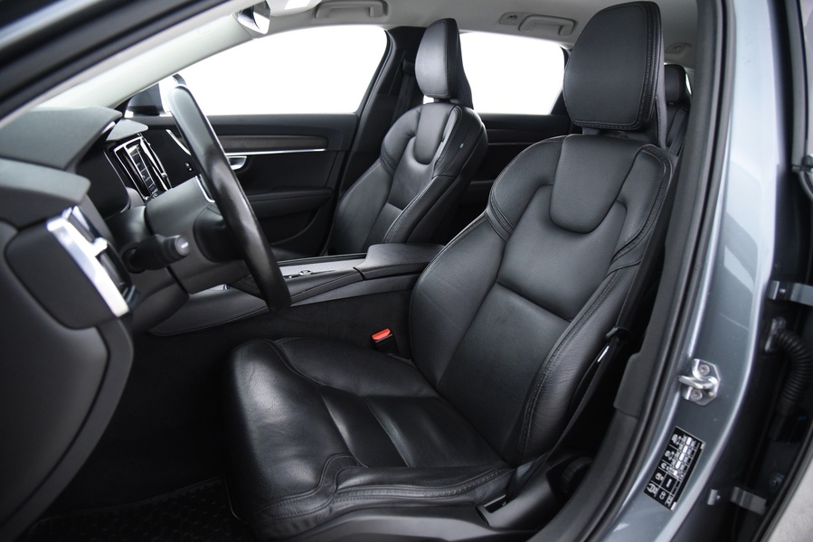 Volvo V90 Cross Country vaihtoauto