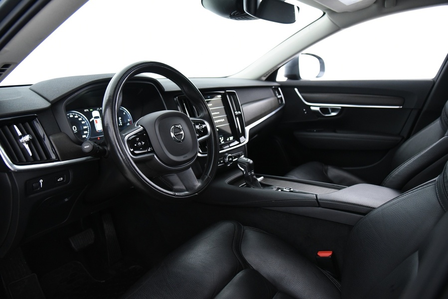 Volvo V90 Cross Country vaihtoauto