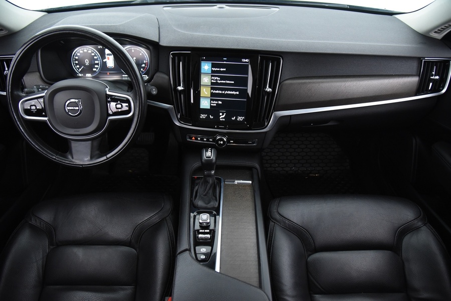 Volvo V90 Cross Country vaihtoauto