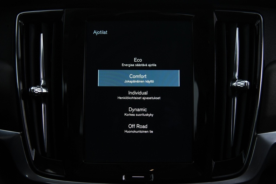 Volvo V90 Cross Country vaihtoauto