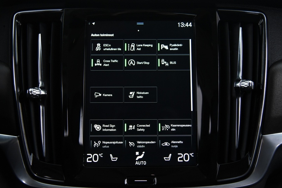 Volvo V90 Cross Country vaihtoauto