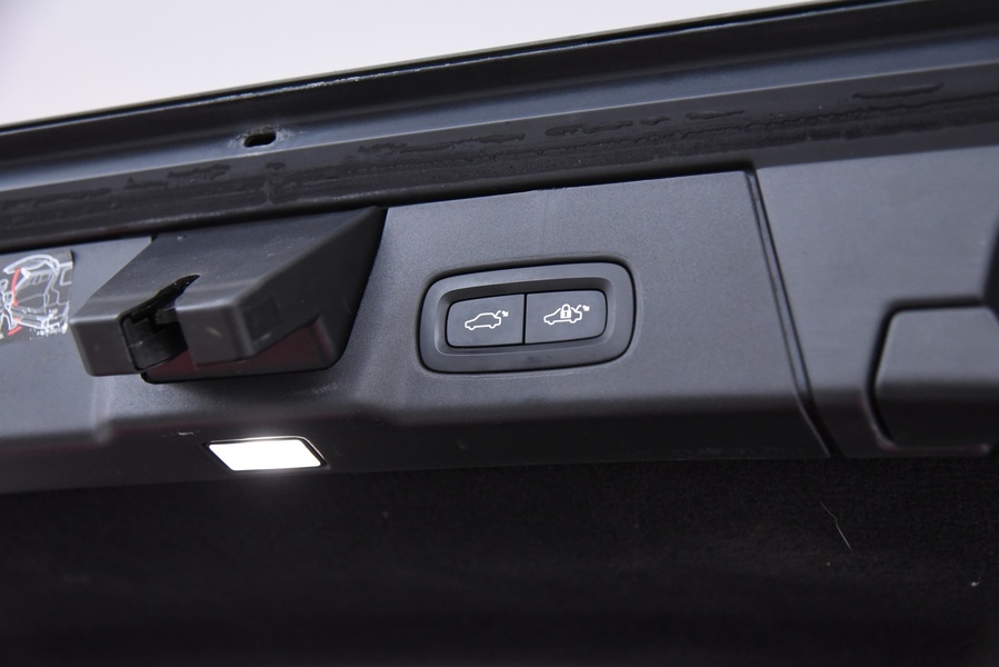 Volvo V90 Cross Country vaihtoauto