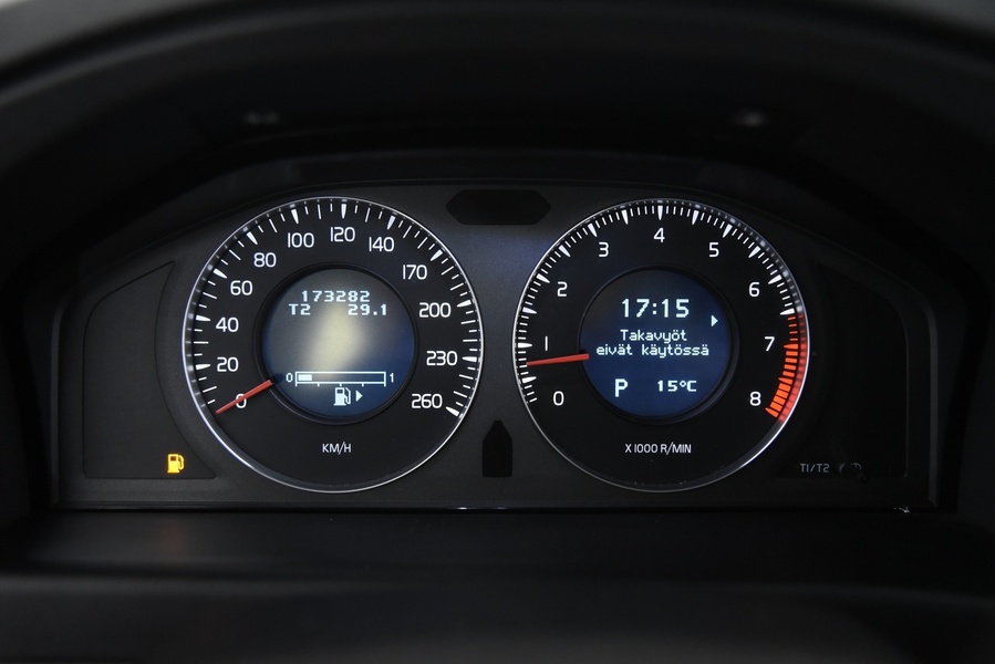 Volvo V70 vaihtoauto