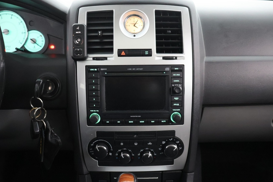 Chrysler 300C vaihtoauto
