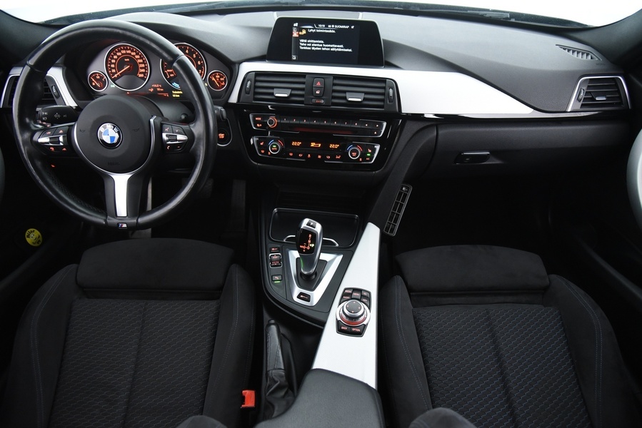 BMW 330 vaihtoauto