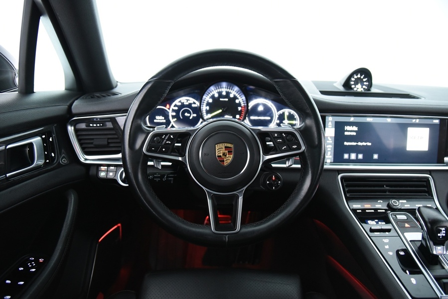 Porsche Panamera vaihtoauto