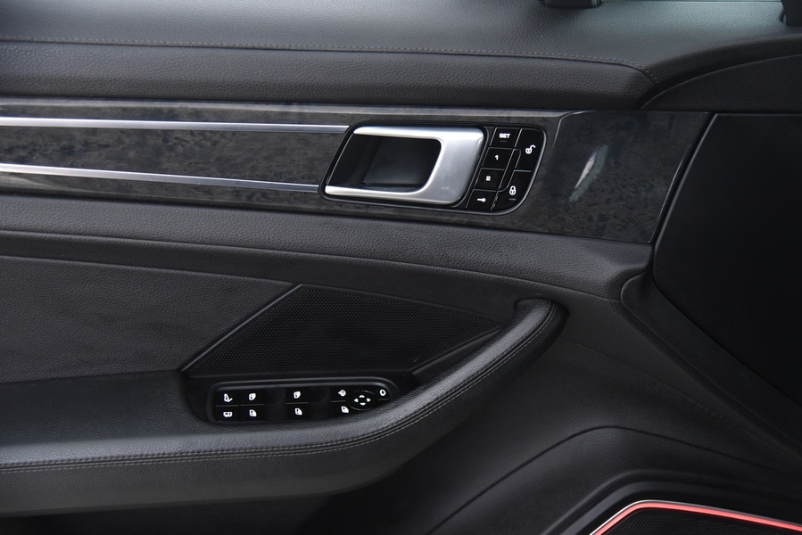 Porsche Panamera vaihtoauto