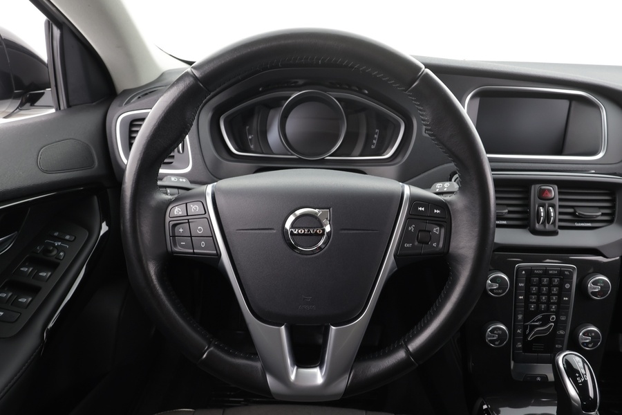 Volvo V40 Cross Country vaihtoauto