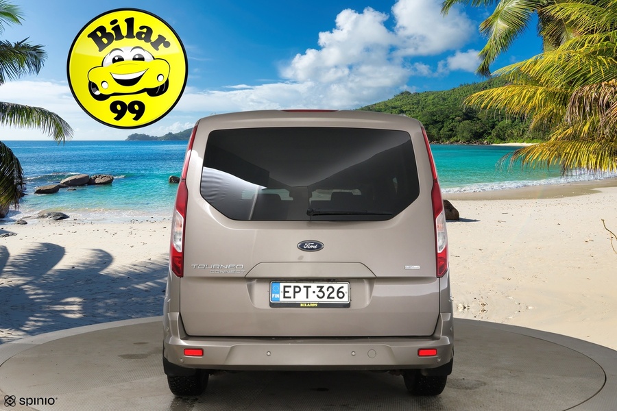 Ford Grand Tourneo Connect vaihtoauto