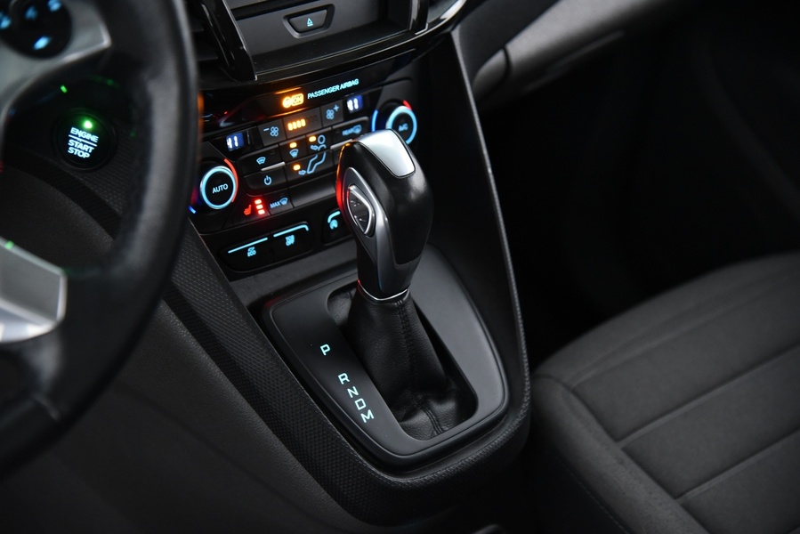 Ford Grand Tourneo Connect vaihtoauto