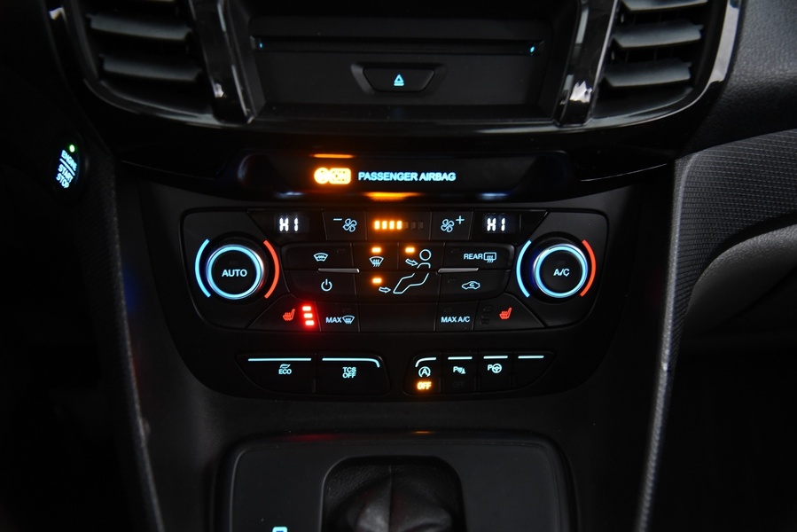 Ford Grand Tourneo Connect vaihtoauto