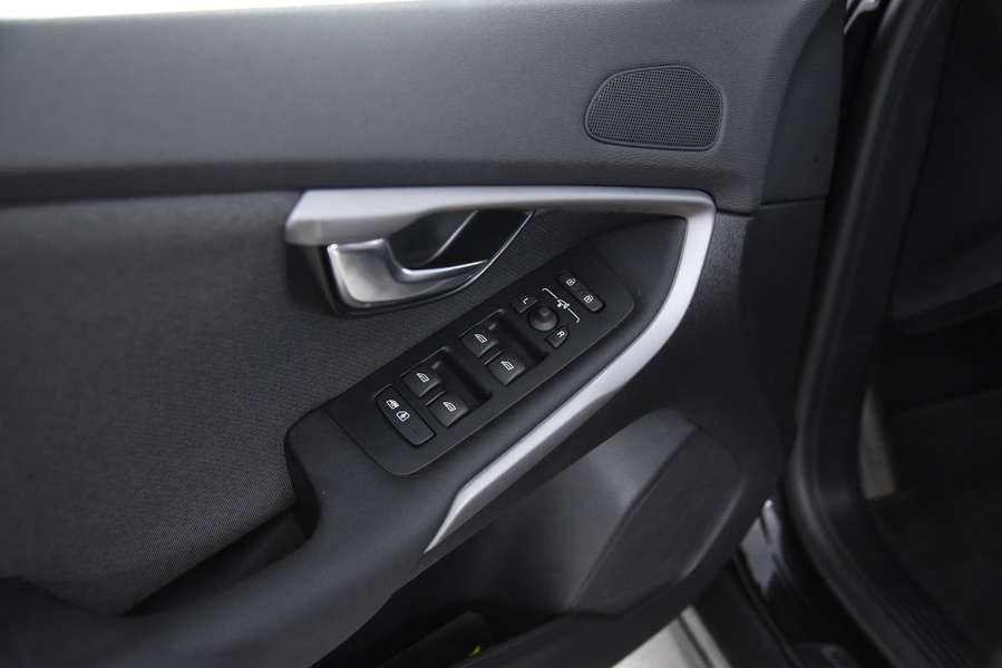 Volvo V40 Cross Country vaihtoauto