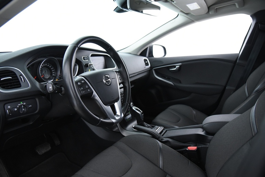 Volvo V40 Cross Country vaihtoauto