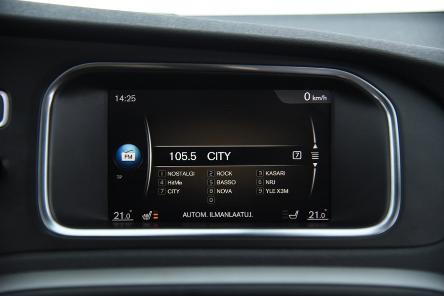 Volvo V40 Cross Country vaihtoauto