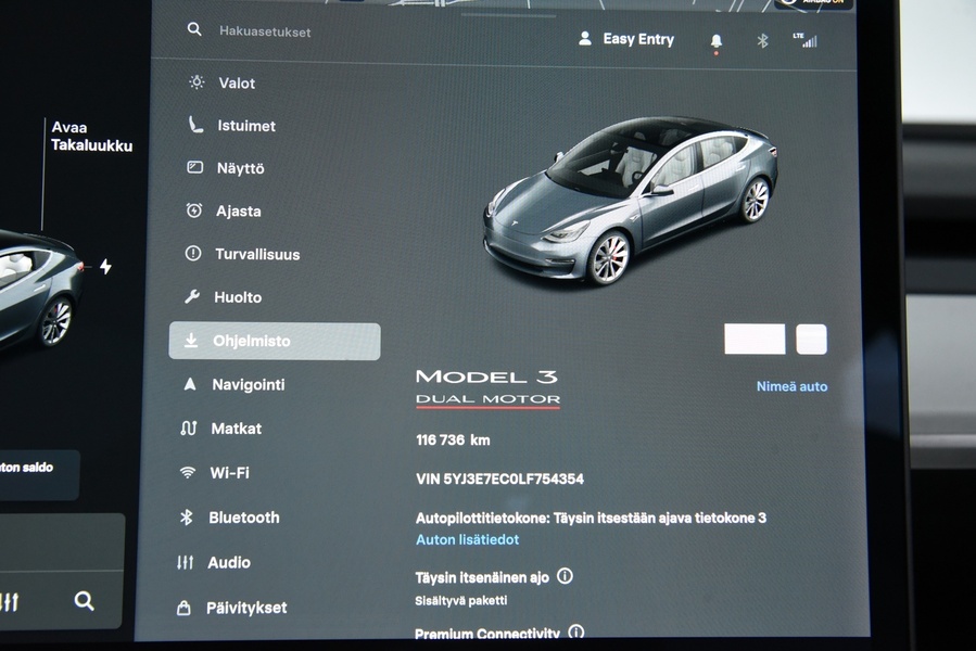 Tesla Model 3 vaihtoauto