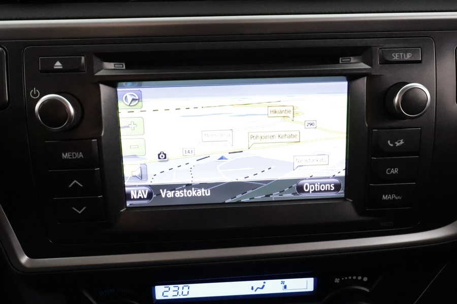 Toyota Auris vaihtoauto