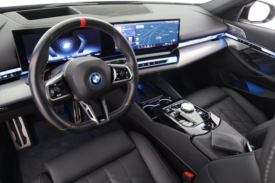 BMW i5 M60 vaihtoauto