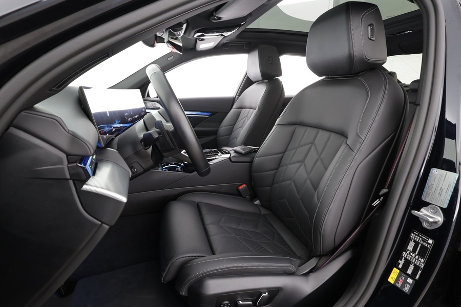 BMW i5 M60 vaihtoauto