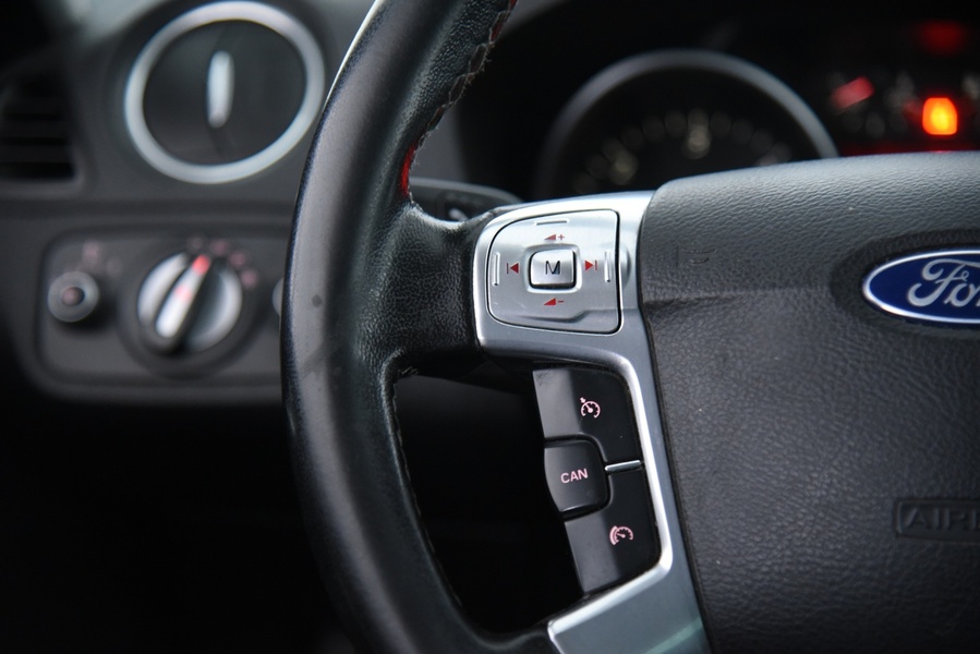 Ford S-MAX vaihtoauto