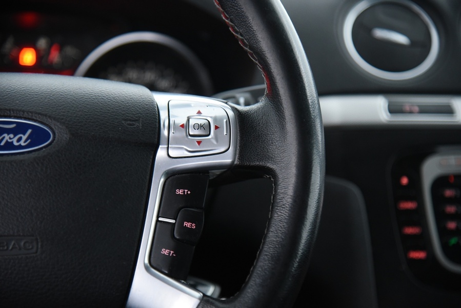 Ford S-MAX vaihtoauto