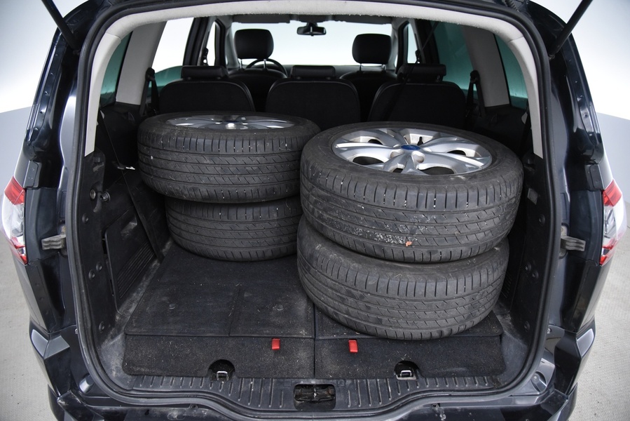 Ford S-MAX vaihtoauto