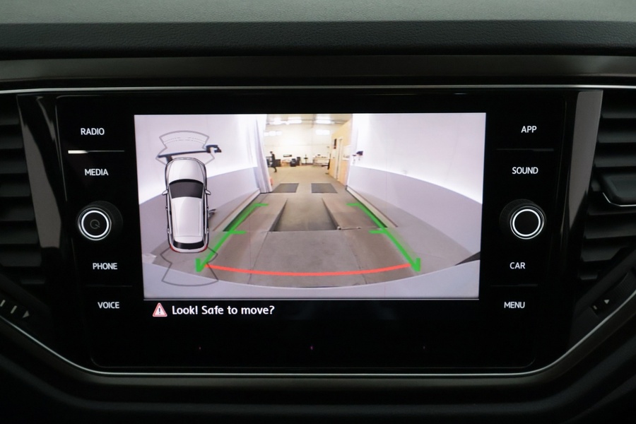 Volkswagen T-Roc vaihtoauto