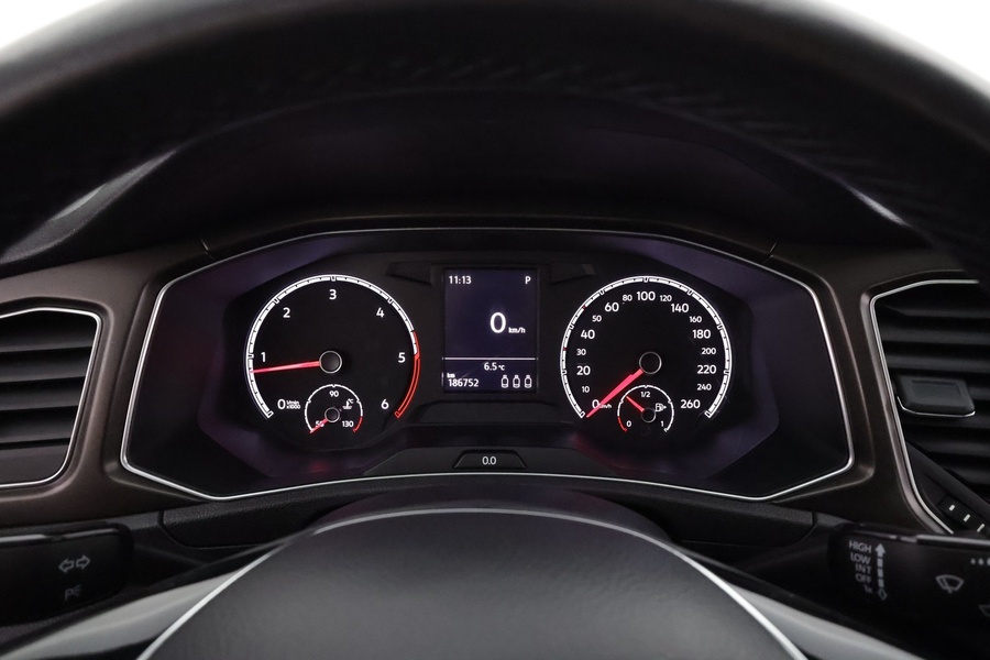 Volkswagen T-Roc vaihtoauto