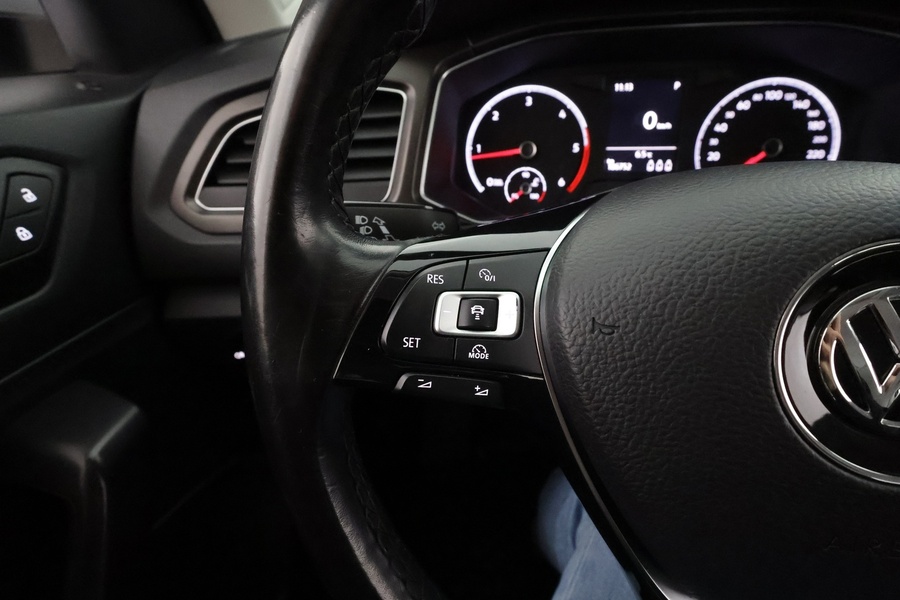 Volkswagen T-Roc vaihtoauto