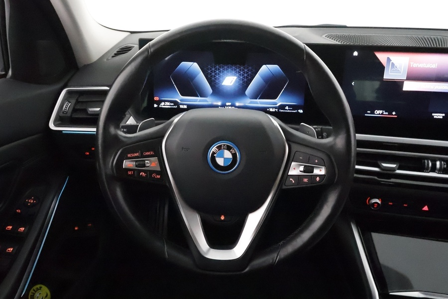 BMW 330 vaihtoauto