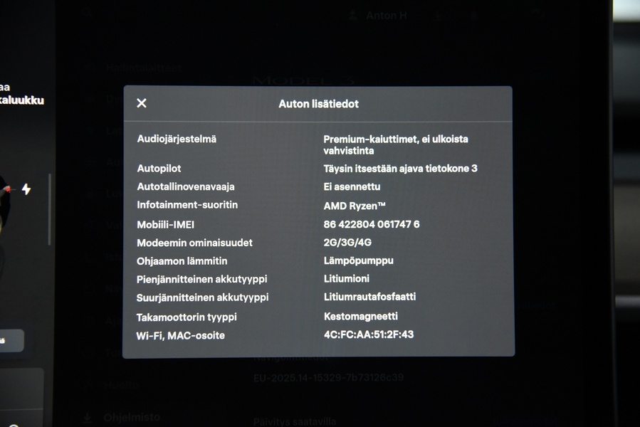 Tesla Model 3 vaihtoauto