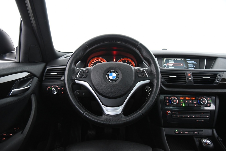 BMW X1 vaihtoauto