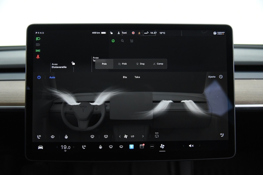 Tesla Model 3 vaihtoauto