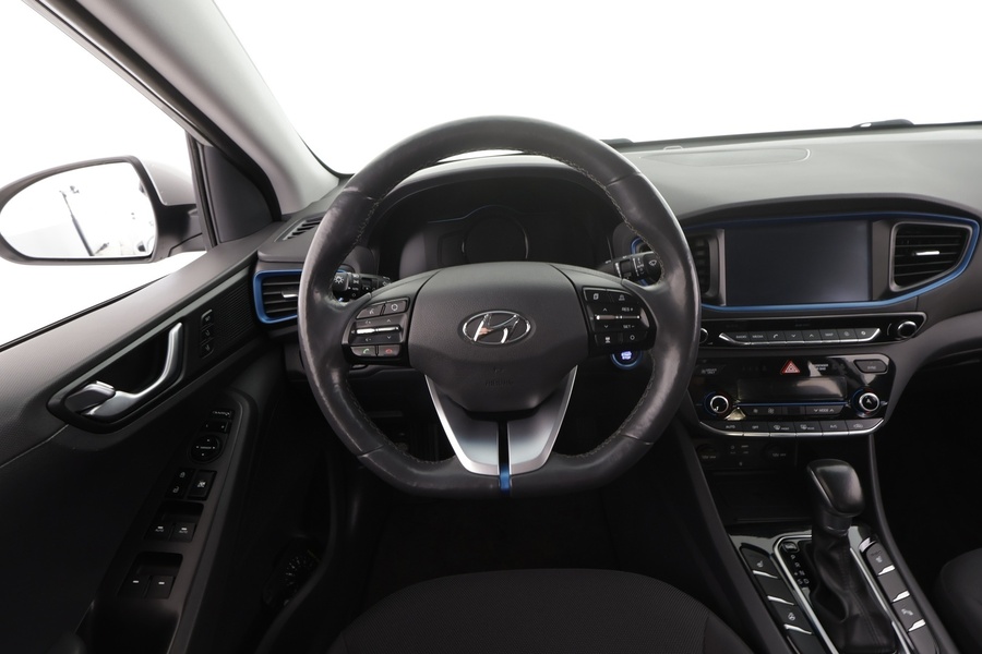Hyundai IONIQ hybrid vaihtoauto
