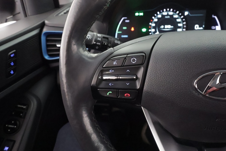 Hyundai IONIQ hybrid vaihtoauto