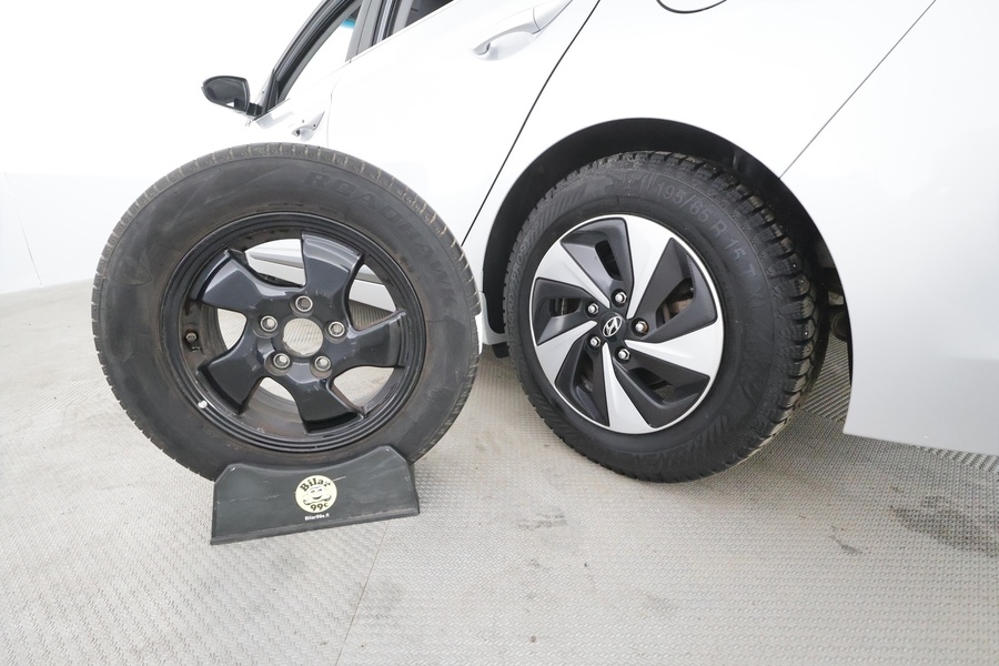 Hyundai IONIQ hybrid vaihtoauto