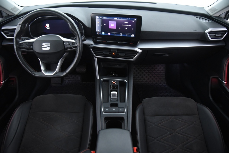 SEAT Leon Sportstourer vaihtoauto